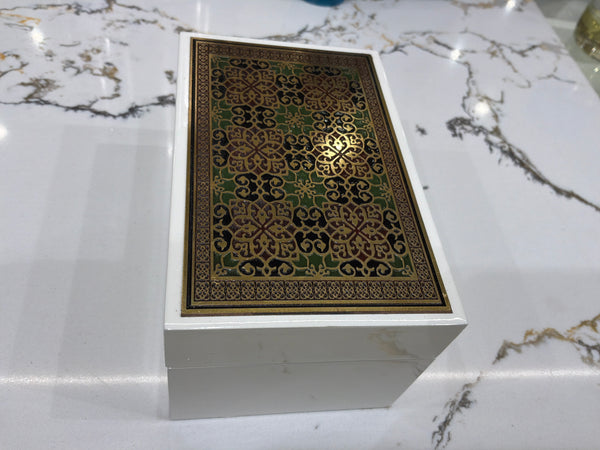 BOX